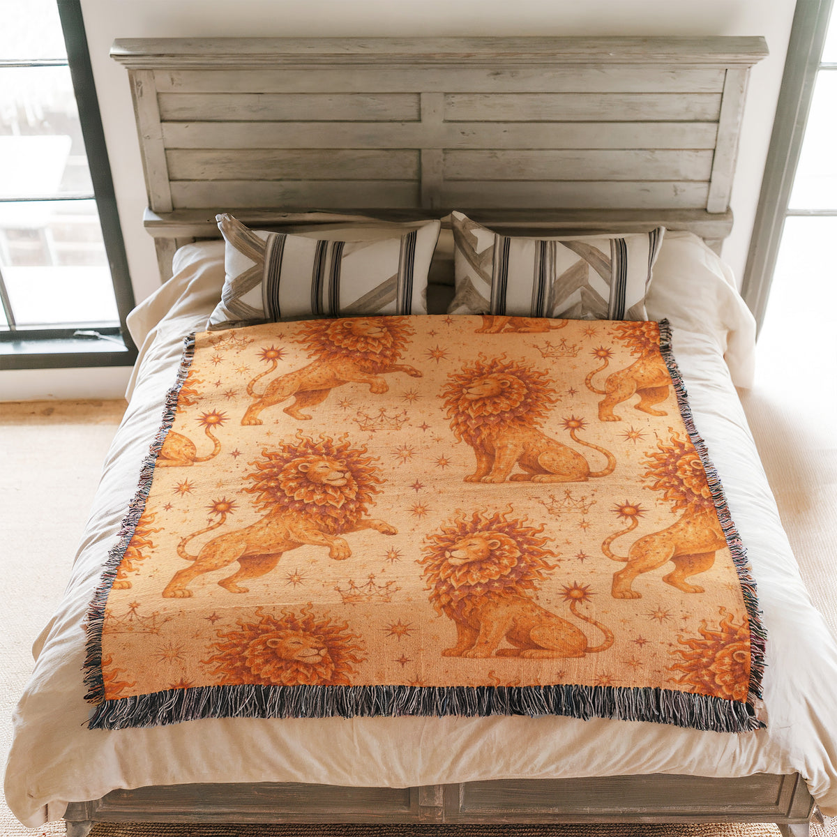 Leo Sunlit Lion Pattern Blanket