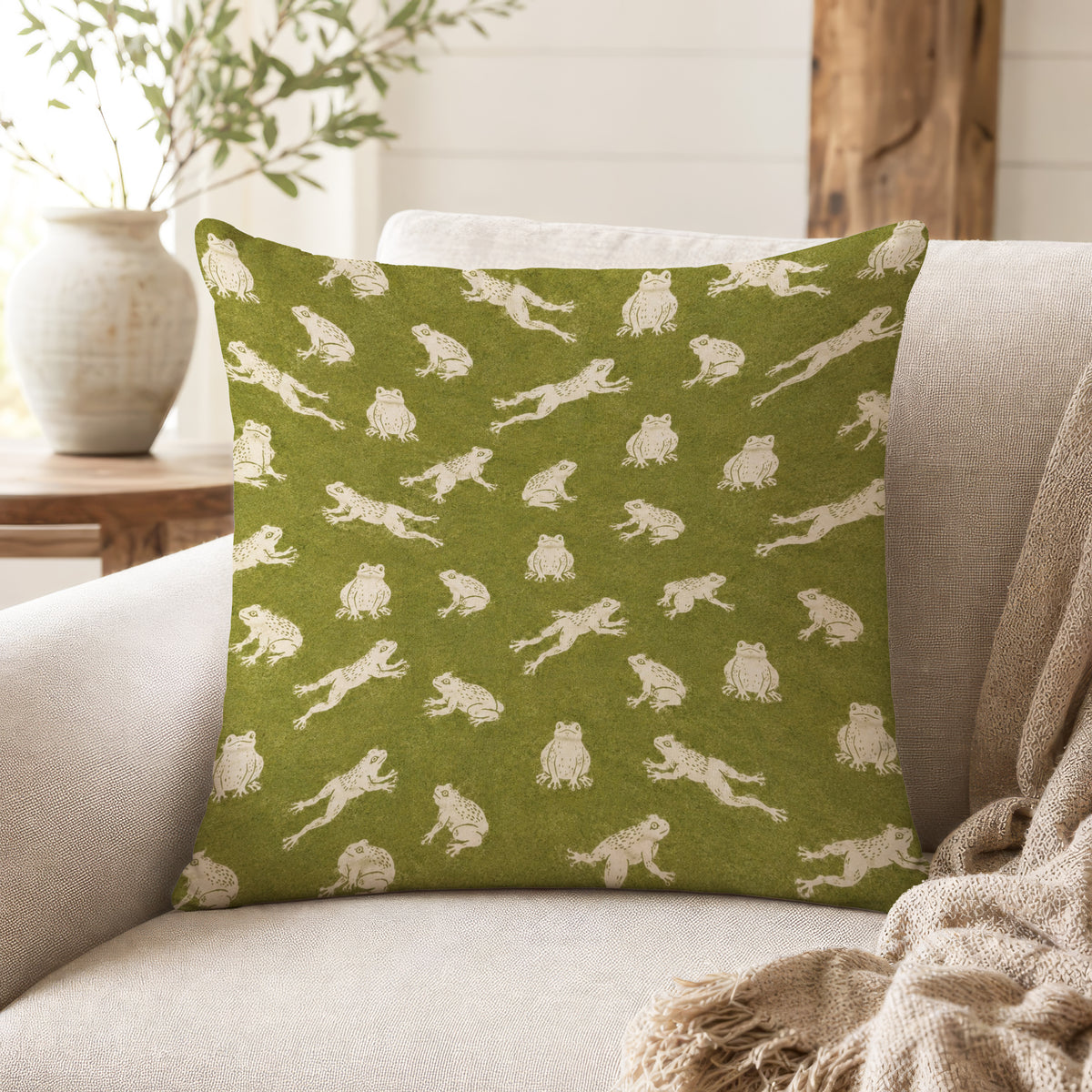 Pond Frogs – Moss Green Woodland Pillow
