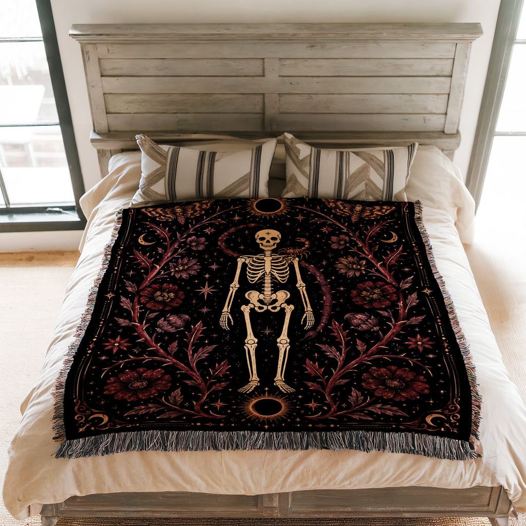 Scorpio Eclipse – Gothic Skeleton Zodiac Blanket