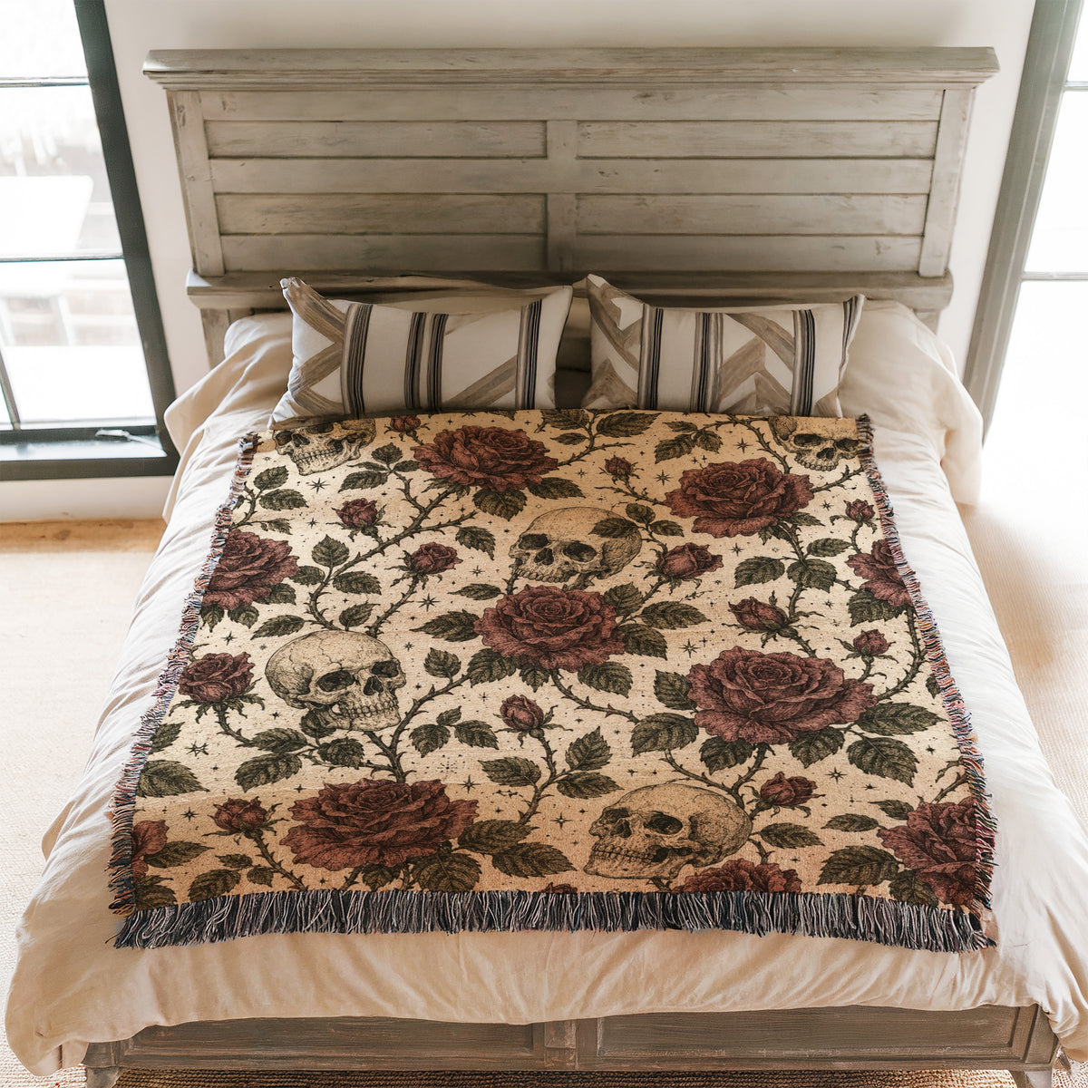 Skulls & Crimson Roses Blanket
