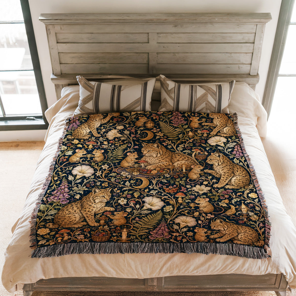The Moonlit Lynx Feast Blanket