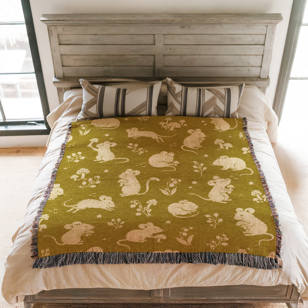 Meadow Mouse Blanket