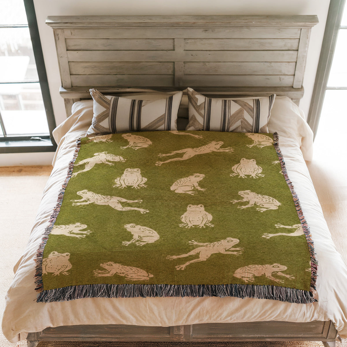 Meadow Frog Blanket