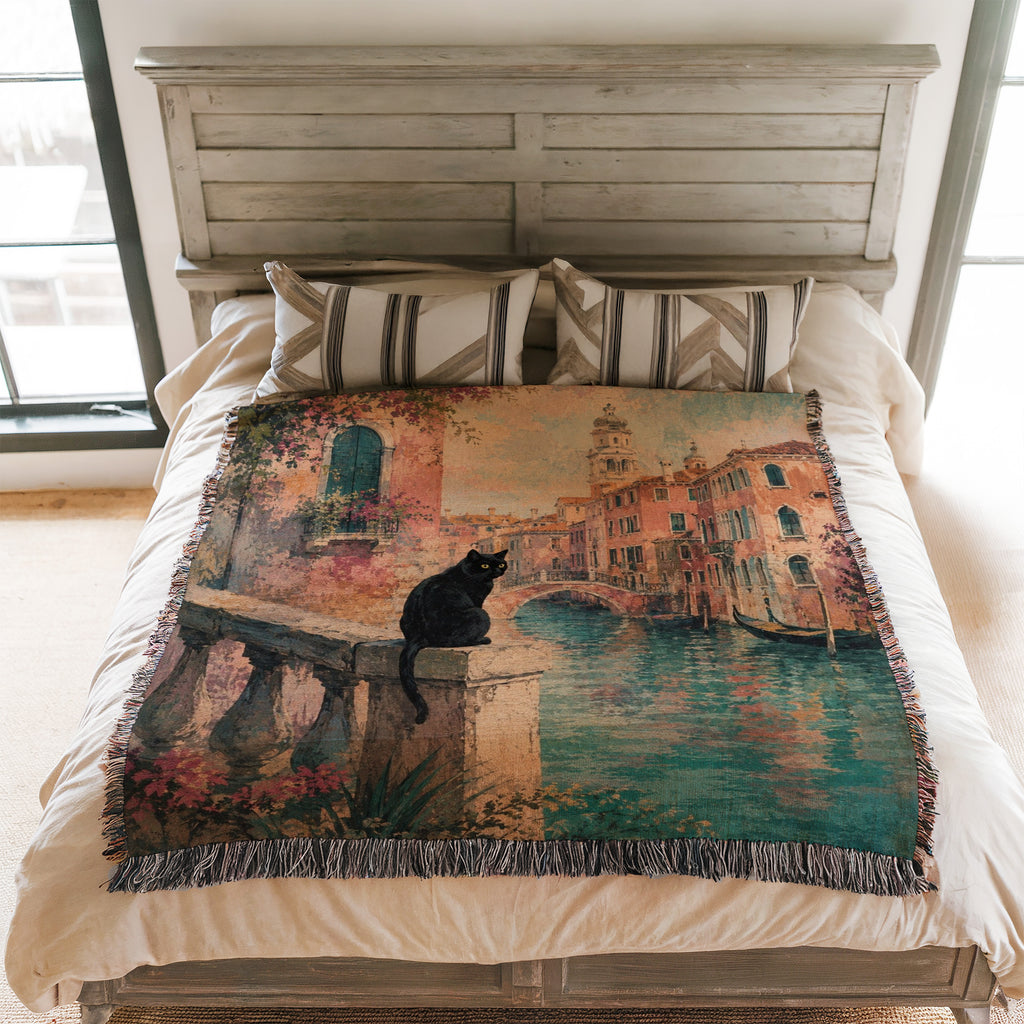 Venetian Canal Black Cat Blanket