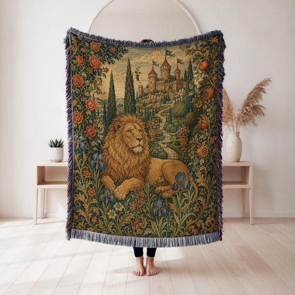 The Lion of the Rose Garden Blanket