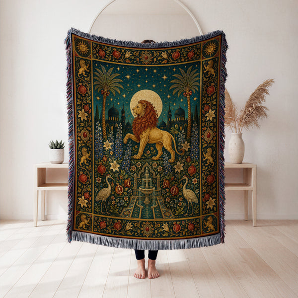 The Lion of the Moonlit Palace Blanket
